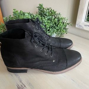 Diba black suede boots Sz 8